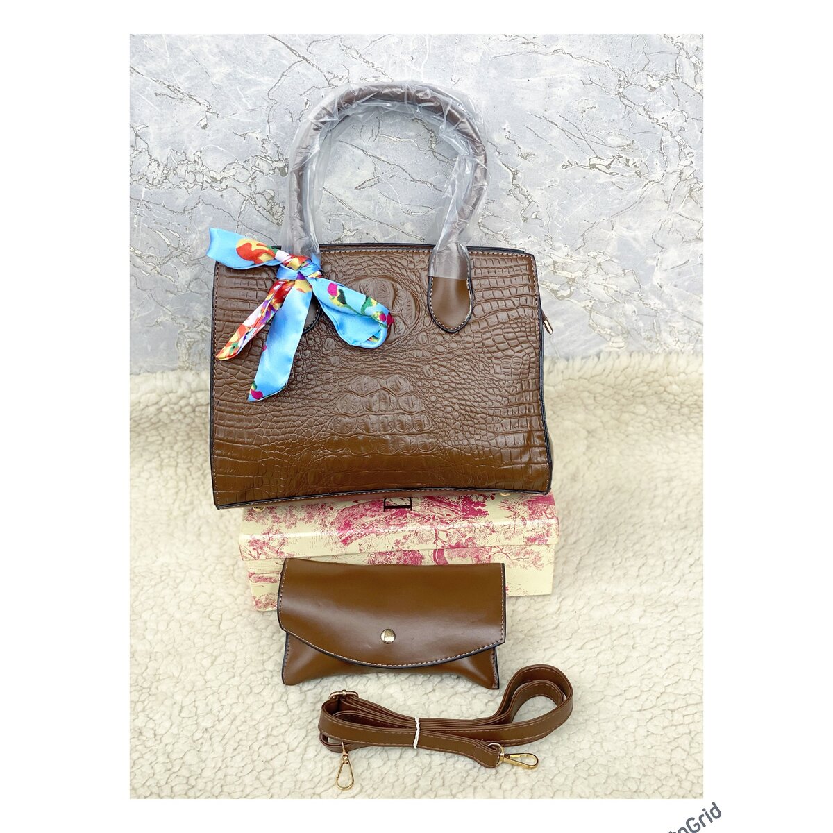 Classy big size bag and purse