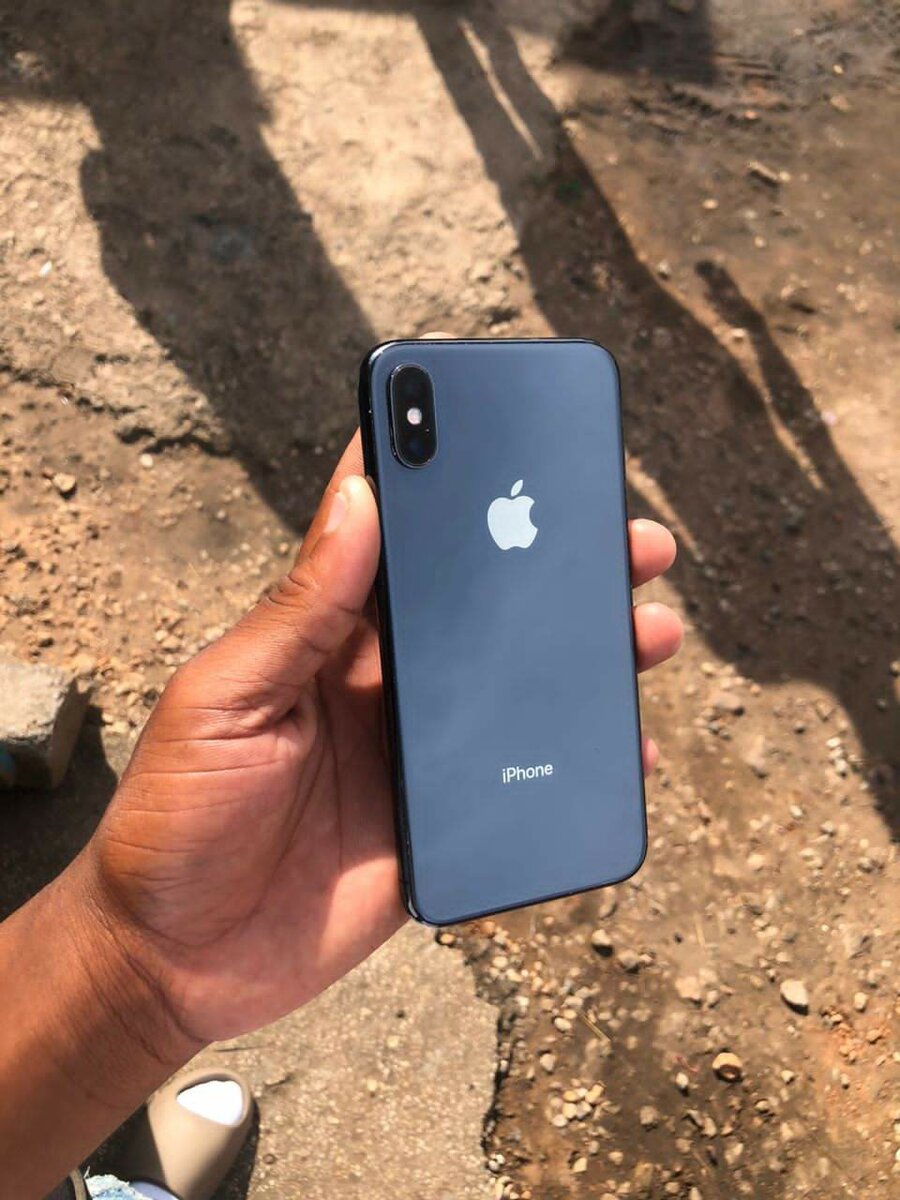 IPHONE X
