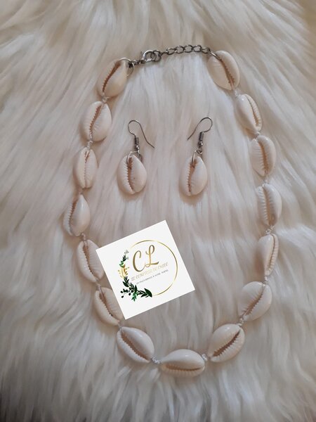 Set collier et boucles d'oreilles coquillage
