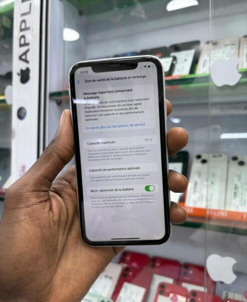 iPhone XR Blanc 64 Go