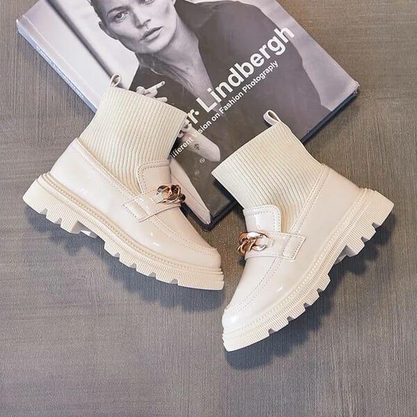 Chaussures petite fille