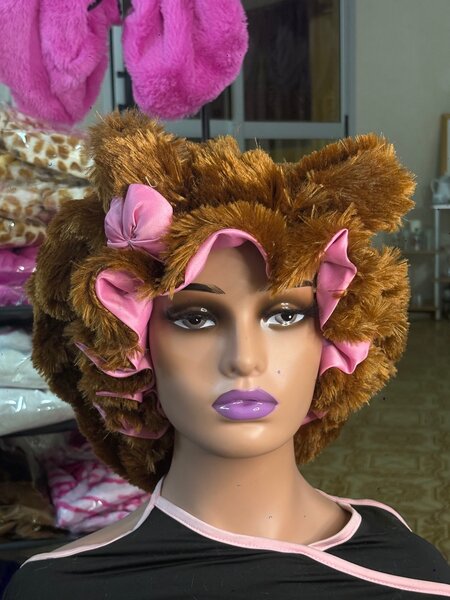 Bonnets doux en fausse fourrure