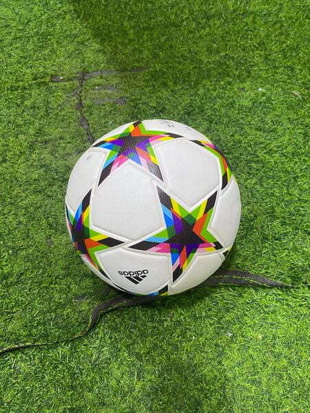 Ballon de football coloré