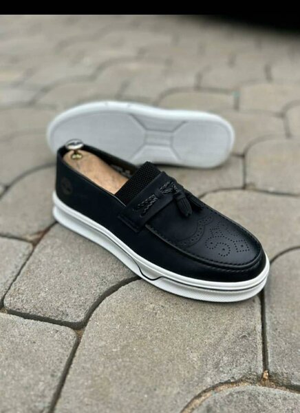 Mocassins en cuir élégants hommes