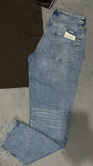 Jeans size 32