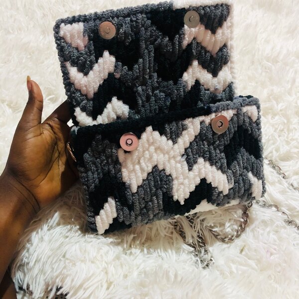 Crochet Hand Bag