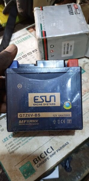 Batterie moto ESL 12V 6Ah