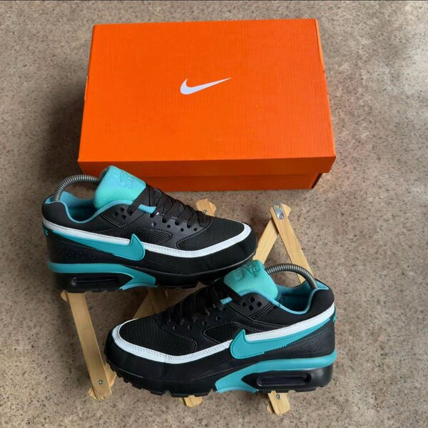 Baskets Nike Air Max 90 Noir et Turquoise