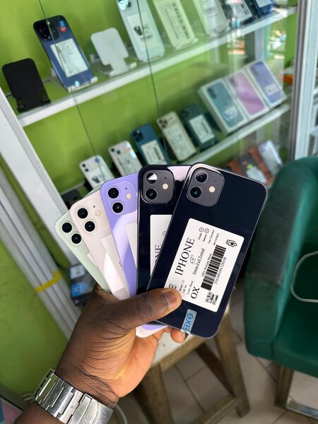 iPhone 11 - Couleurs Variées