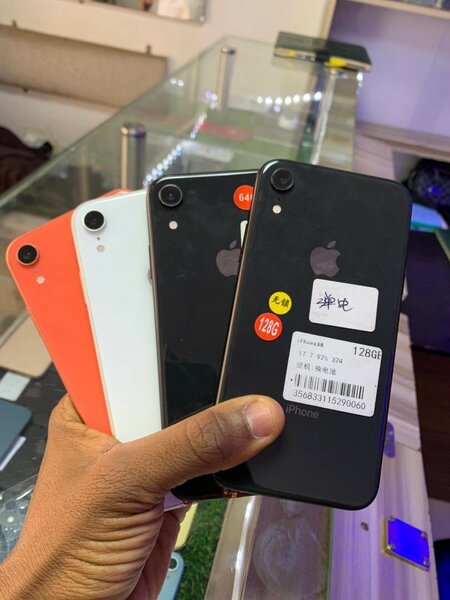 iPhone XR 64gig