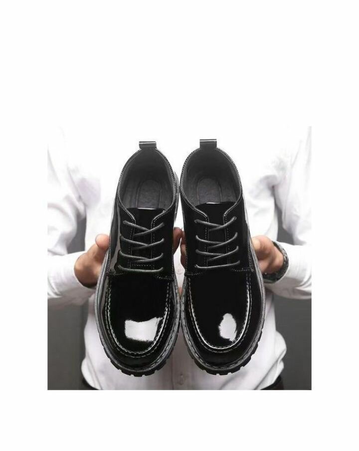 Chaussures Derby Vernies Noires