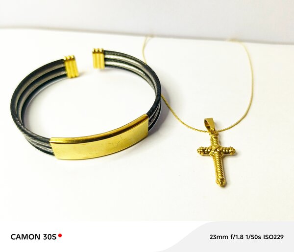 Bracelet et Collier Croix Dorée