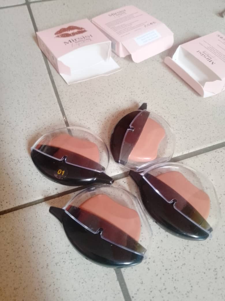 Rouge à lèvres instantané