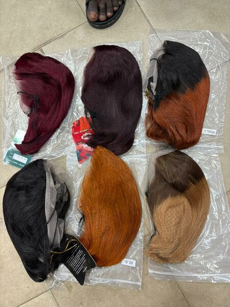 Perruques Synthétiques Variées