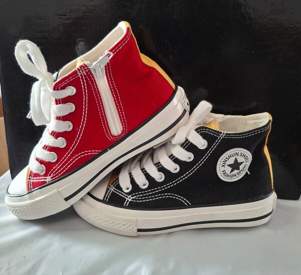 Baskets All star bicolores rouge et noir