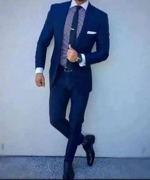 Costume élégant homme bleu