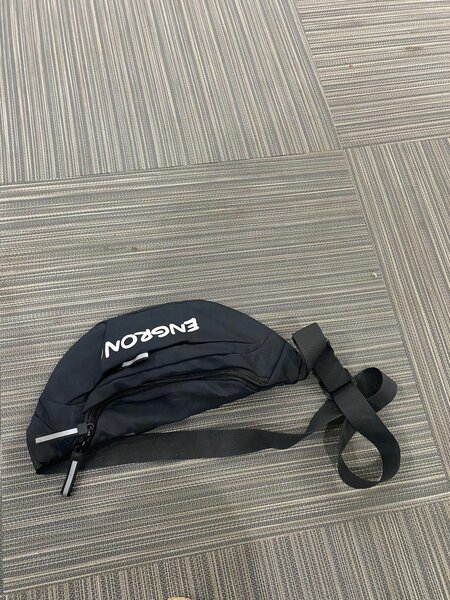 Sac banane sportif noir