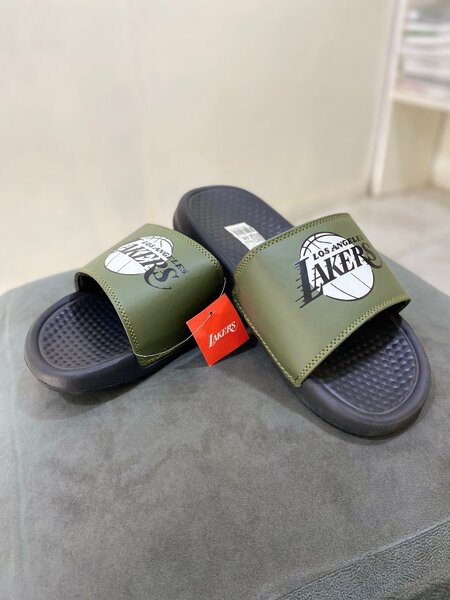 LAKERS SLIDES