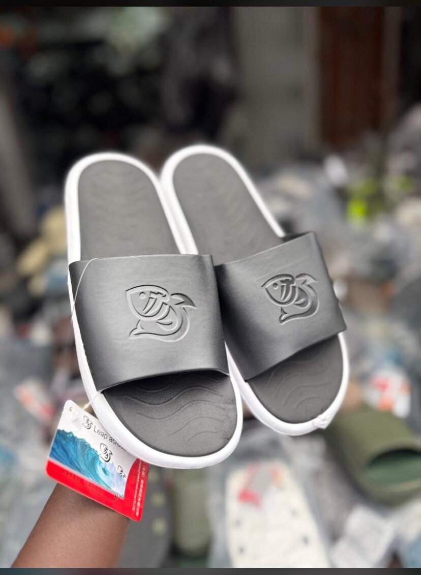 Sandales hommconfort stylisées