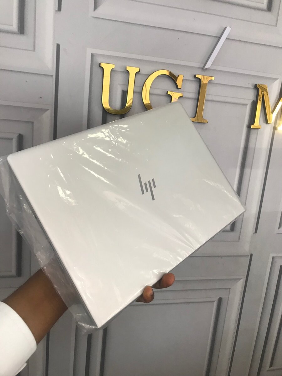 Hp EliteBook 840 G5 core i5 8th Gen 256/8gb