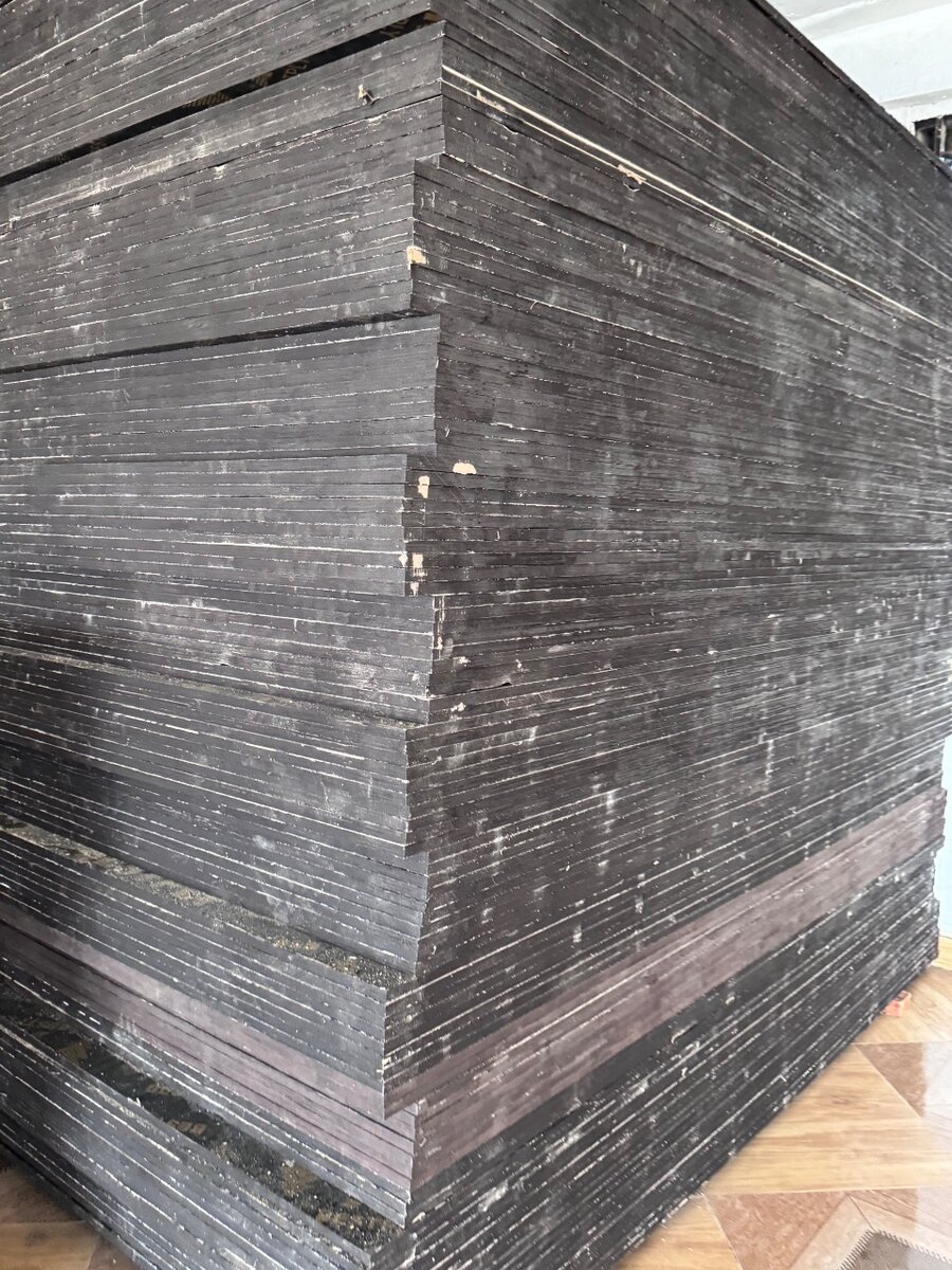 MARINE PLYWOOD ( 4ft x 8ft )