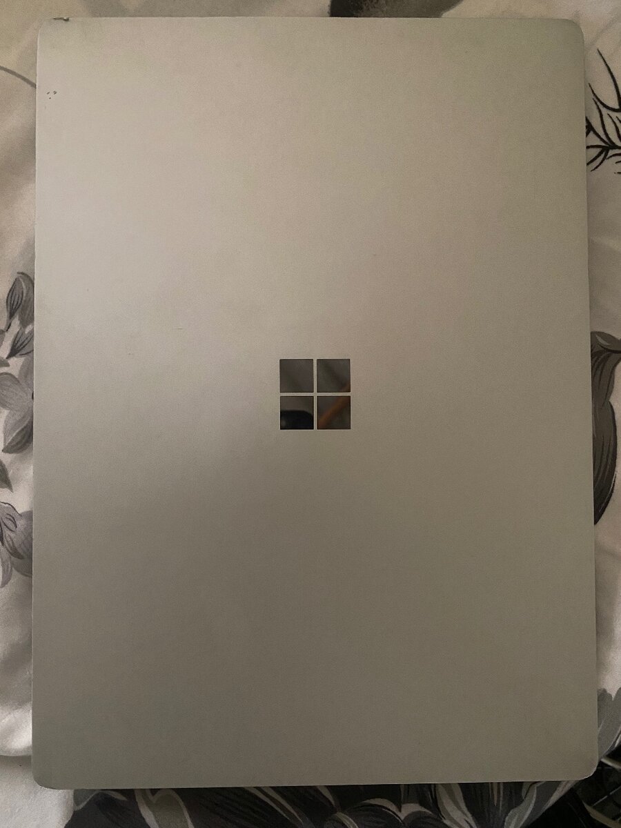 Microsoft Surface Laptop