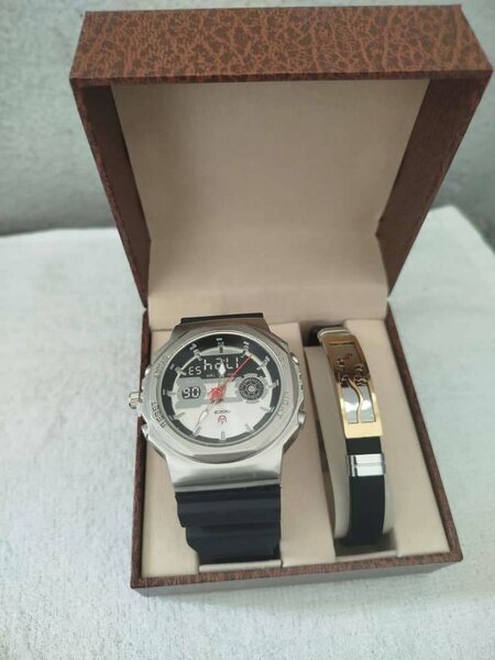 Montre élégante avec bracelet