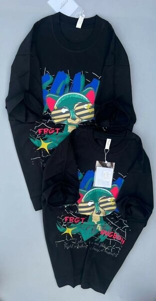 T-Shirt Noir Imprimé Stylé