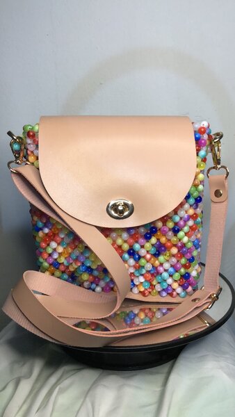 Sac à bandoulière perlé élégant