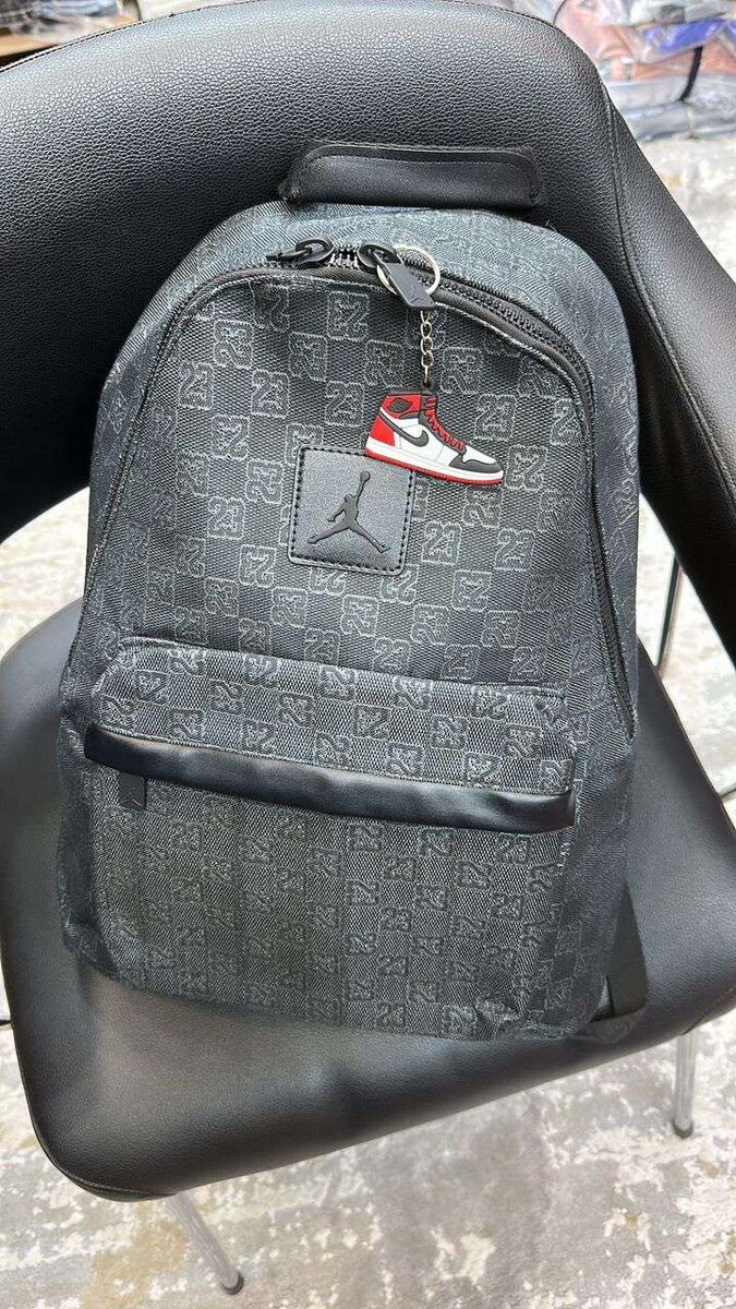 Sac à dos tendance baskets