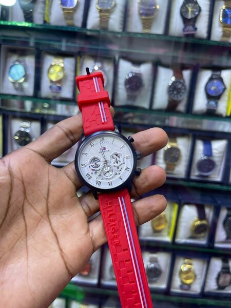 Montre Homme Rouge Sport Kinetic