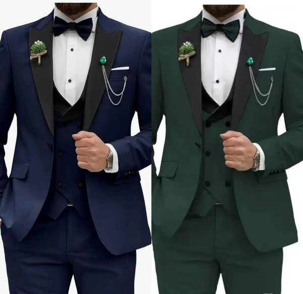 Costume de soirée élégant homme