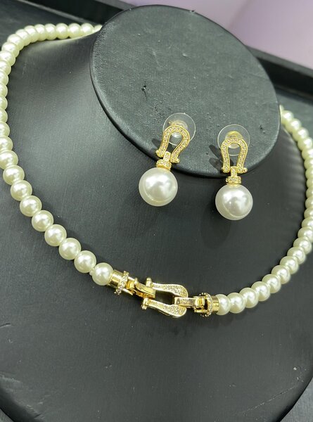 Pearl necklace sets