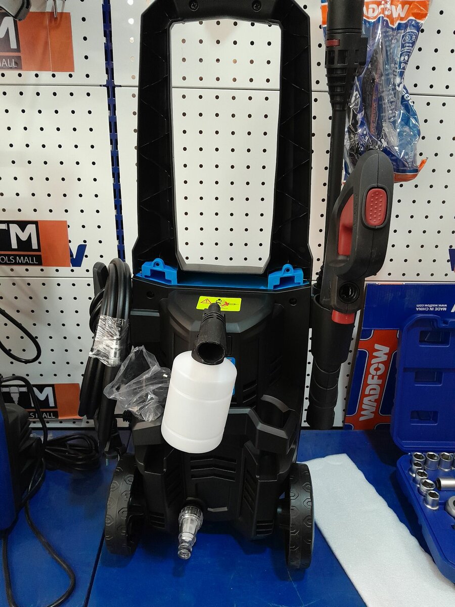 Car wash /pressure washer machine