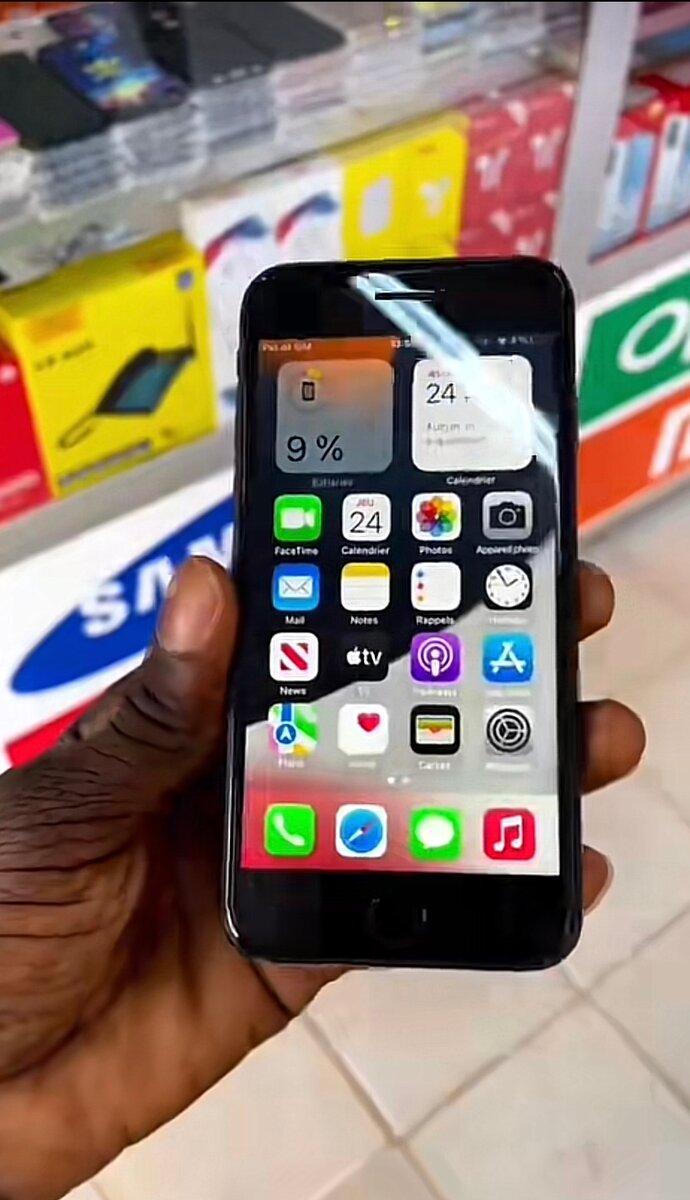 iPhone Noir 64 Go Reconditionné