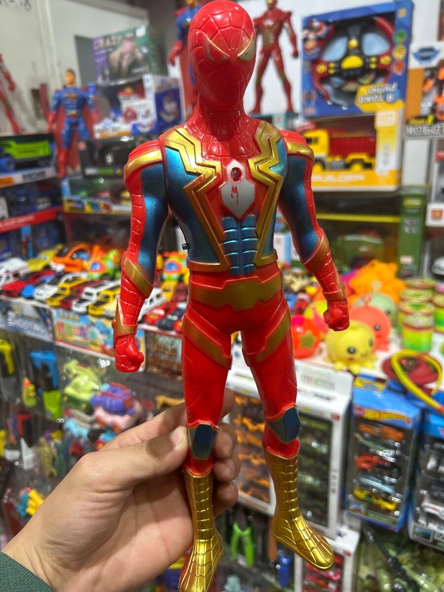 Игрушка супермен