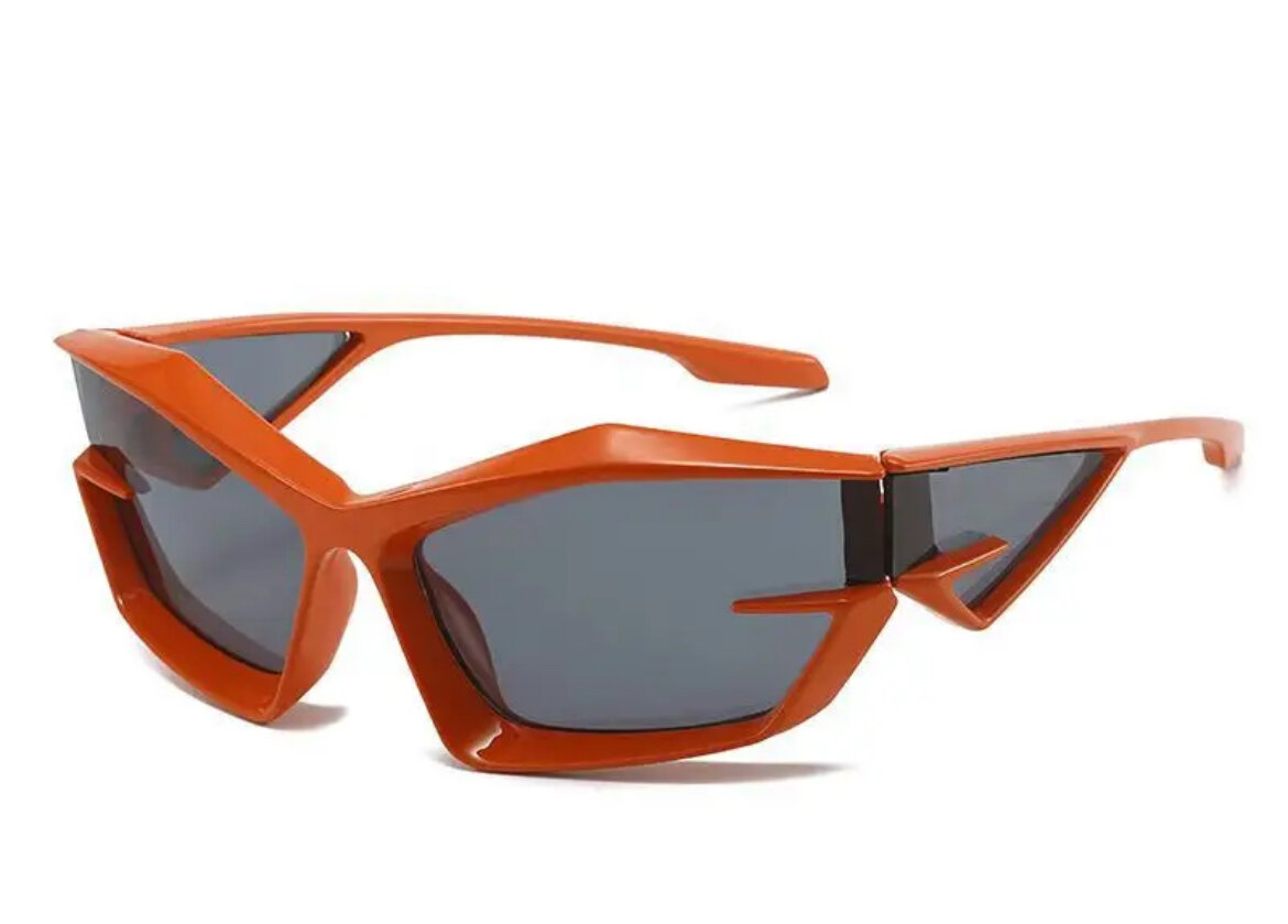Lunettes de soleil futuristes
