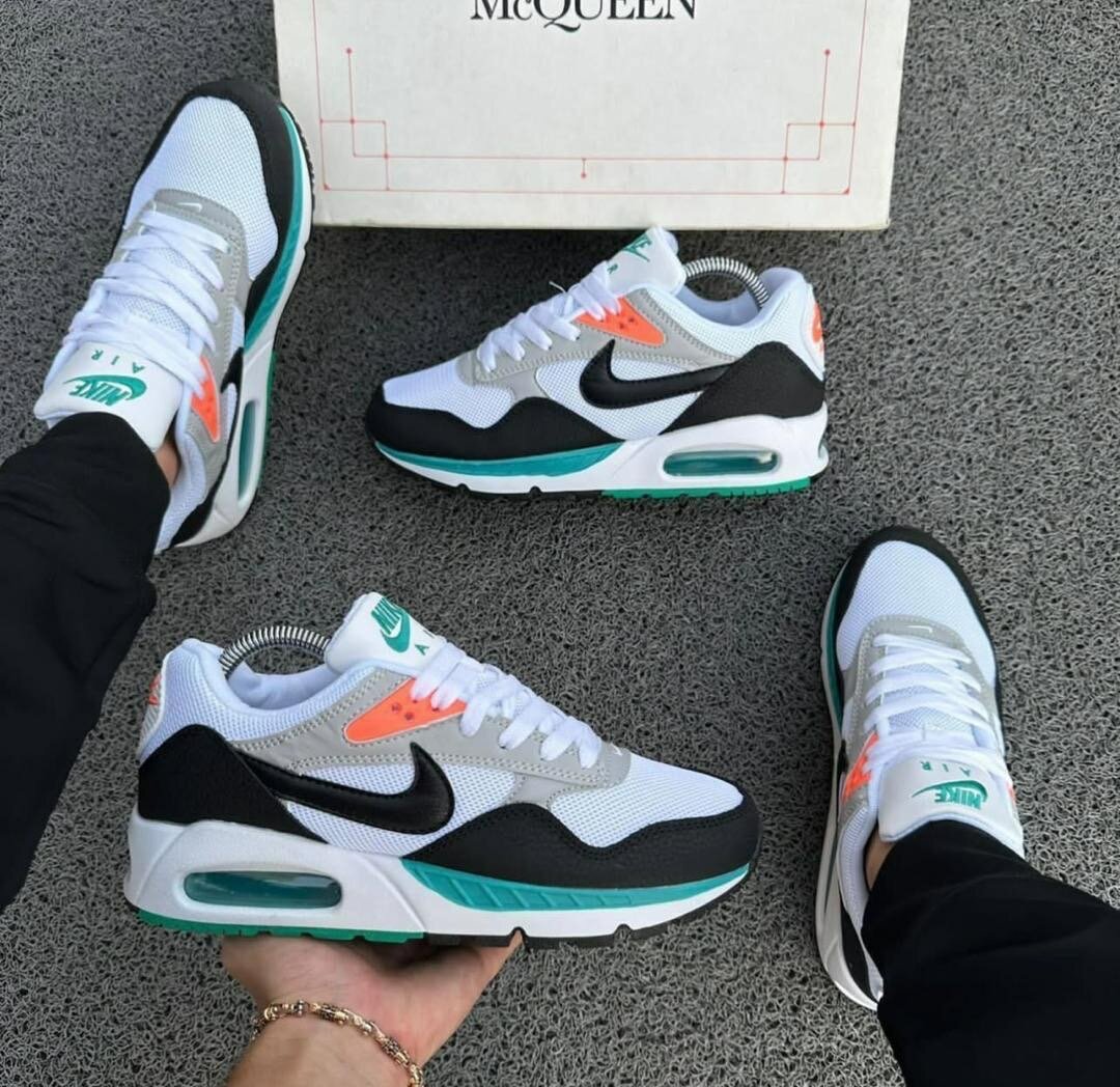 NIKE AIRMAX