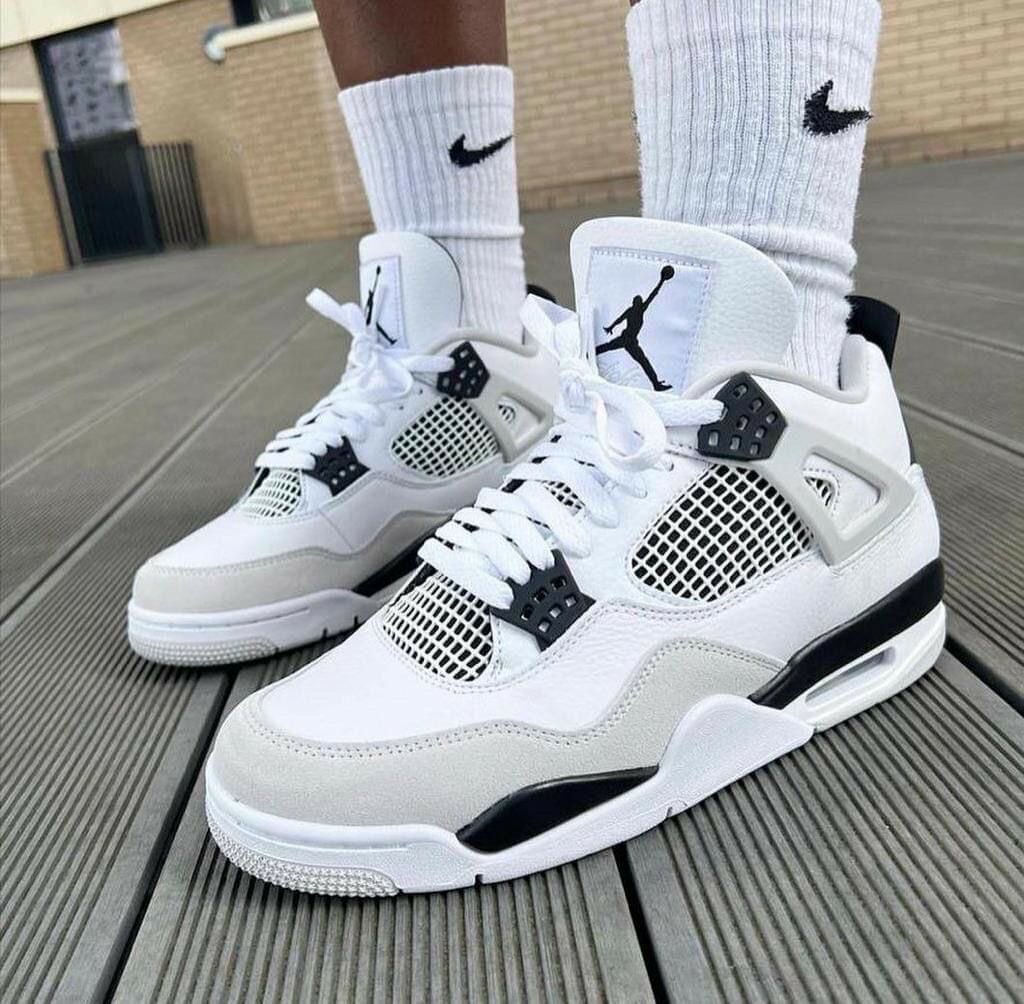Jordan 4
