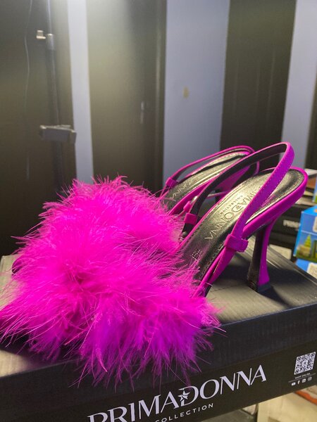 Mules à Plumes Fuchsia Élégantes