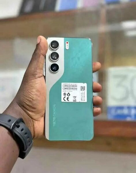 TECNO Camon 40 Smartphone