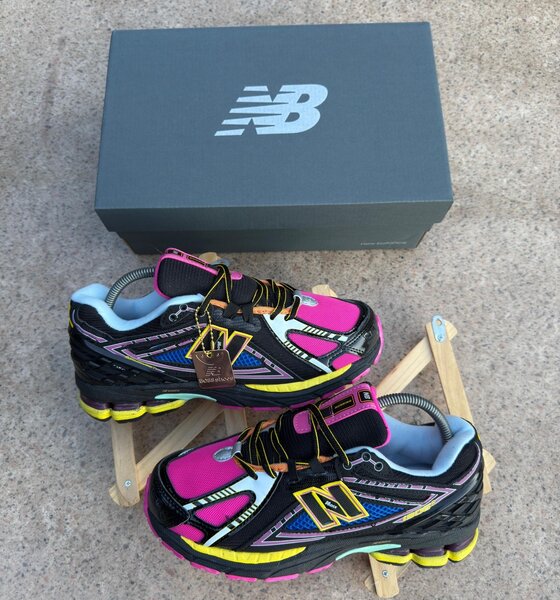 New Balance Sneakers unisex