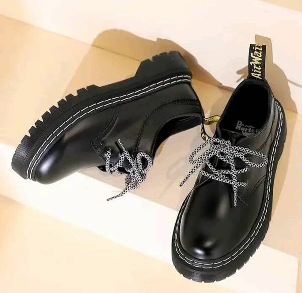 Chaussures Derby Noires Classiques