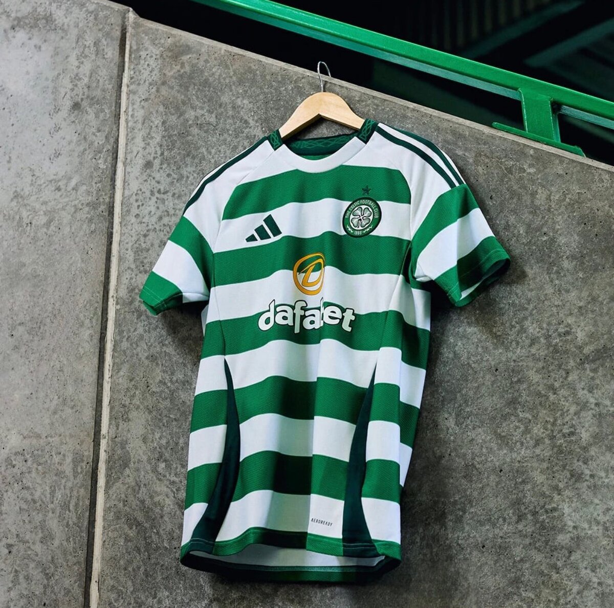 Disponible en boutique