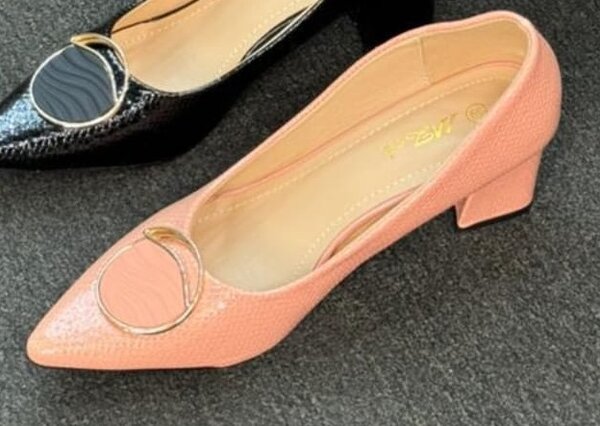 belles chaussures pour femmes