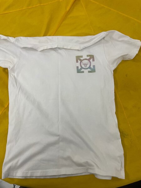 Off white t shirt