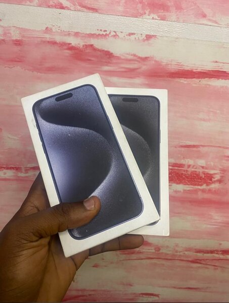 15 pro max factory unlocked 256 gig E sim