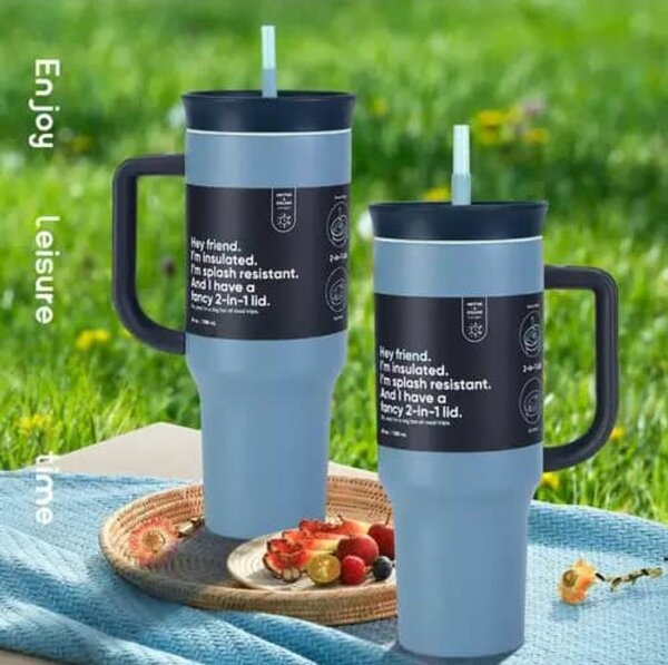 Gobelet Isotherme avec Paille