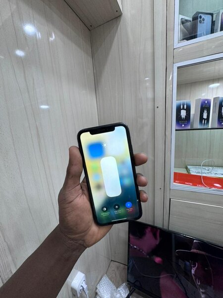 iPhone XR 64go  Sans id rapide