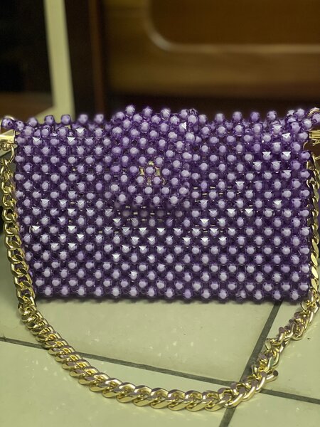 Sac à main en perles violet